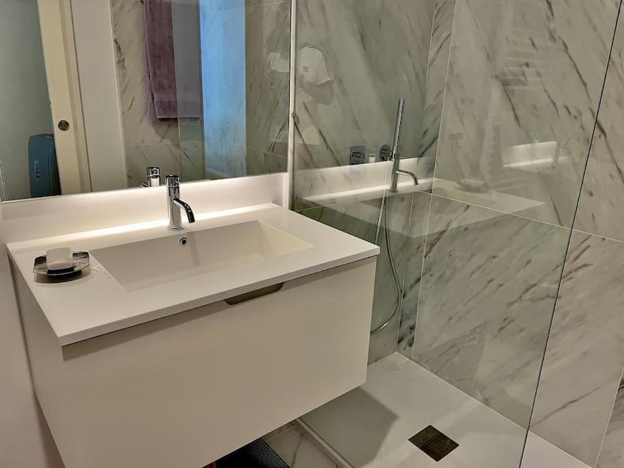 דירות מטוסיניוס Alva Luxury Flat מראה חיצוני תמונה