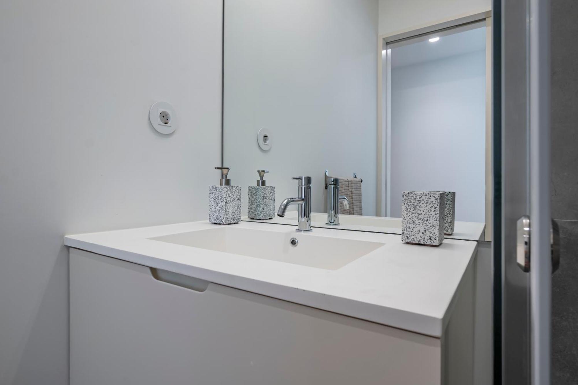 דירות מטוסיניוס Alva Luxury Flat מראה חיצוני תמונה